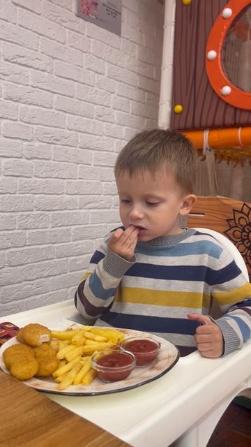 Володя: 3,10 в кафе «Брат Бурят» смотреть онлайн