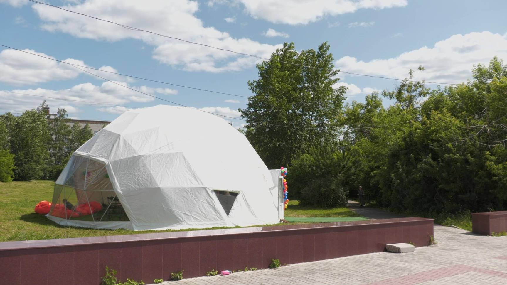 Под Куполом: культурное пространство под открытым небом в сердце города
