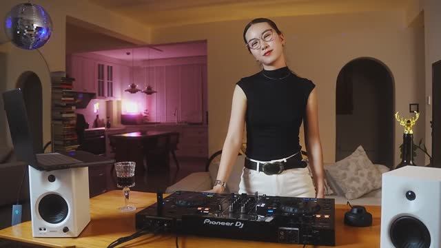 Yuna - Tonight ｜124bpm Classics Disco Funky House Mix