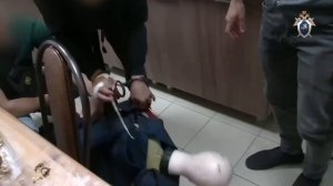 Убил из-за 500 рублей: в Шахтах 30-летний неадекват убил своего знакомого из-за долга в 500 рублей.