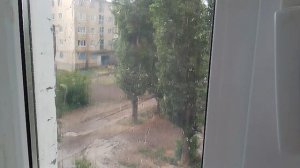 Снова Дождь.Развлекаемся как можем.Младший сынок