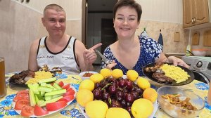 Мукбанг вкусненько ПОЖРАЛИ на НОЧЬ глядя) Кое что РАССКАЖУ! Семейный ужин в России
