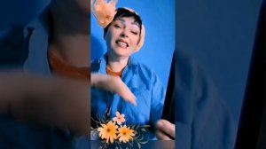 Реакция, которая взорвет ваше представление о офисных буднях! 🚀😂  
#офисныеистории #юмор #tiktok