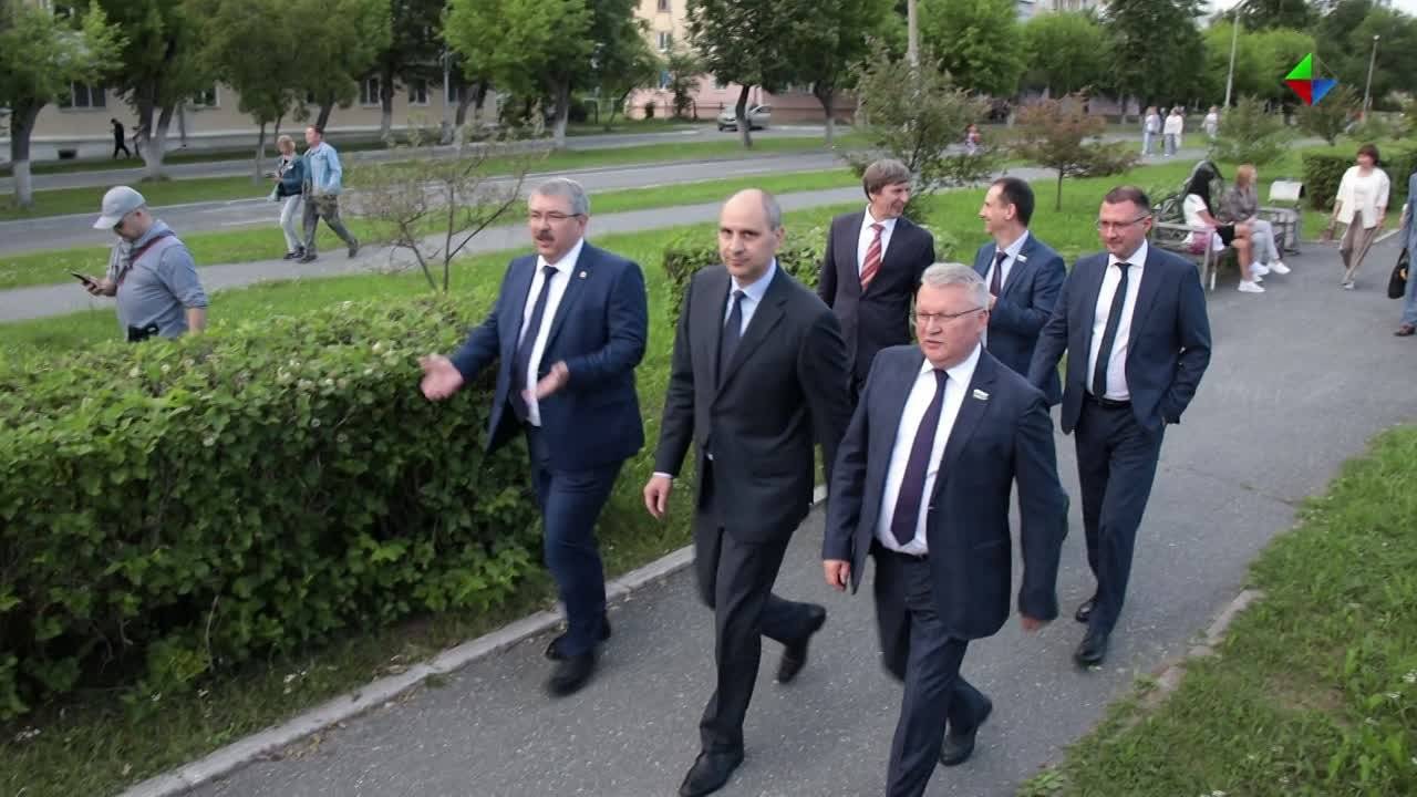 Глава Свердловской области Денис Паслер посетил Лесной