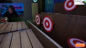 Дипинс играет в новый ФНАФ