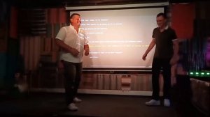 Шоу "Сюжеты" от команды импровизаторов "Им так проще" с актёром Камилем Кунгуровым в баре "Истерика"