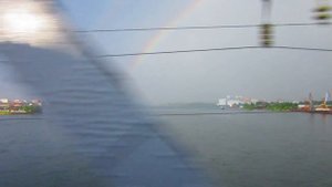 Вид_из_окна_поезда_мост_через_Енисей_г_Красноярск