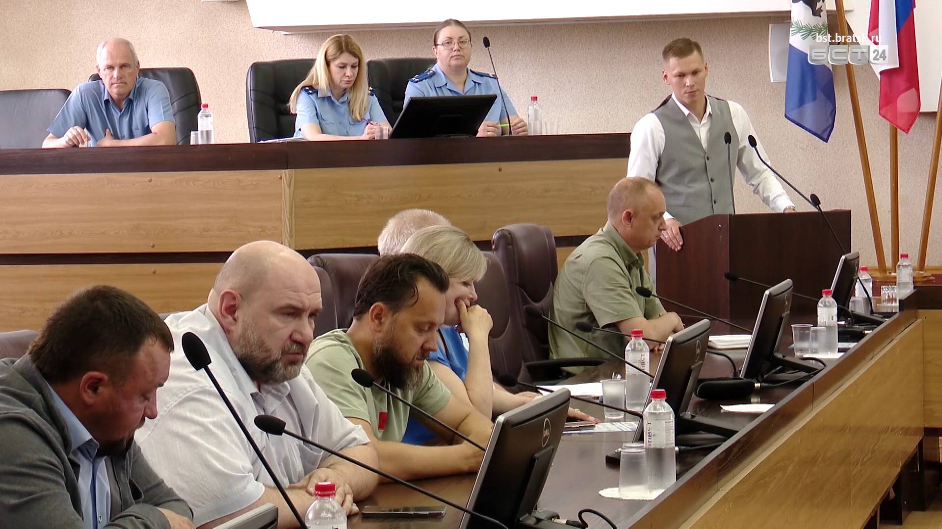 Благоустройство Братска обсудили на депутатских слушаниях