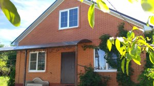 Дом 2015 года "заходи-живи" с плодоносящим садом на юге по адекватной цене