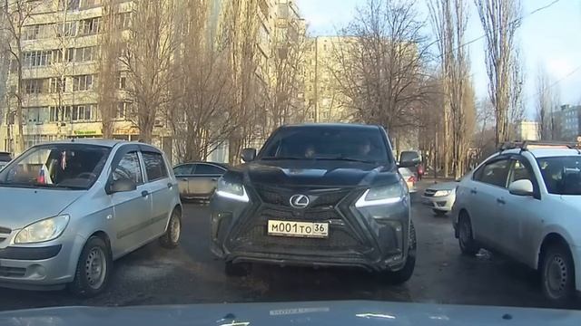 Происшествие на дороге. Поставил быдло на место.