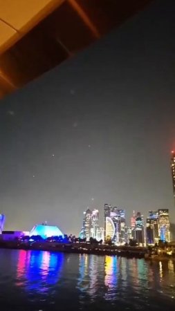 Кадры из Катара, куда по военным базам США полетели иранские ракеты .