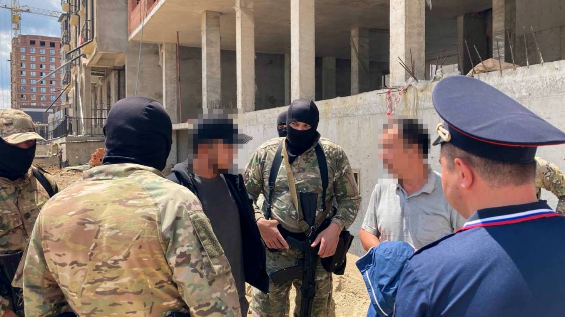 Полицейские провели рейды на строительных объектах Нальчика, сообщает МВД по КБР