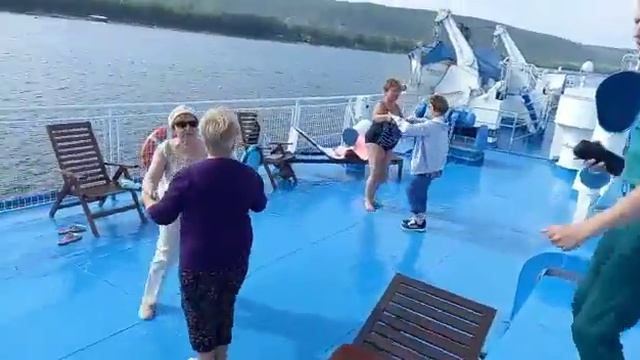 Бачата для начинающих. Аниматор на теплоходе. Круиз
