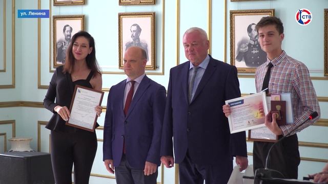 13 севастопольских медалистов поедут на «Алые паруса» в Санкт-Петербург