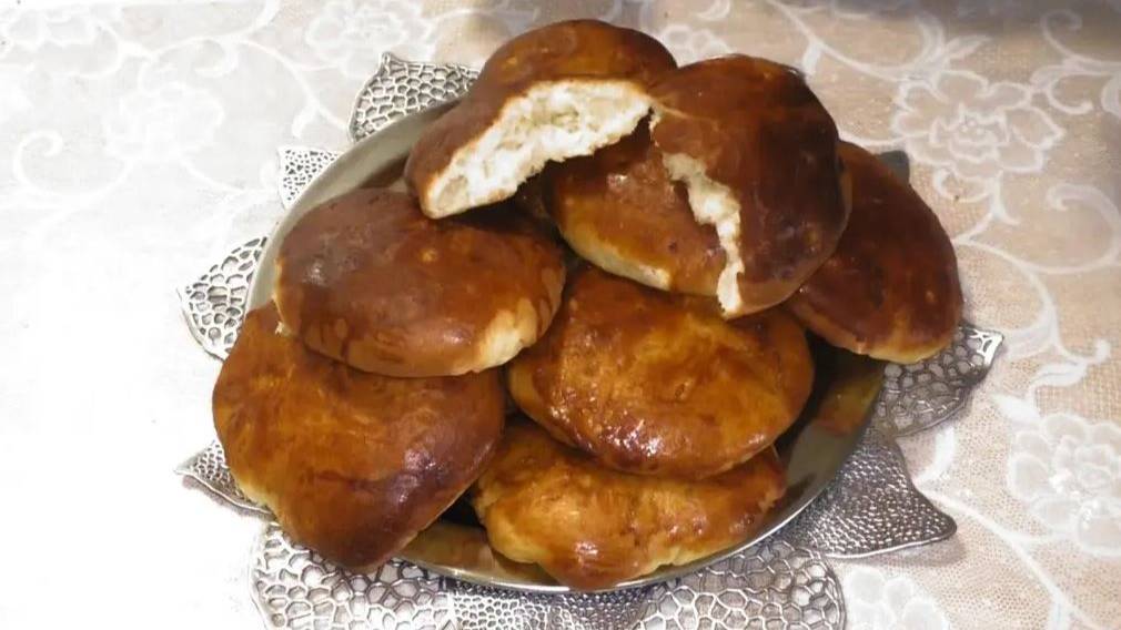 Как приготовить? ОЧЕНЬ ВКУСНЫЕ СМЕТАННЫЕ ЛЕПЕШКИ