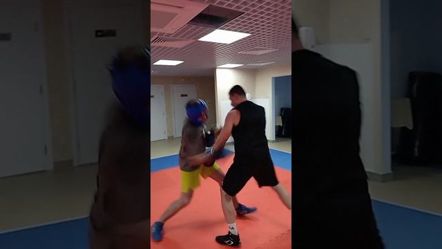 🥊Бокс в Ялте 🕖19:00 ✅ Понедельник ✅ Среда ✅ Пятница ☎️ +79783343200 по всем вопросам...
