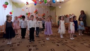 Абасян Маша .2023_День матери_старшая_Веснушки_Ромашки