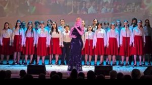 «Россия» (слова и музыка А.Ю.Маруева)
Исполняет Ксения Горлан