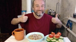 обед. про Ленина на Спасе. иногда нарушаю правила. мукбанг. обжор. еда на камеру. диета. шизофрения.