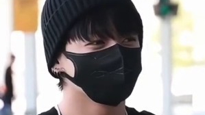 "🌟 Безопасность K-pop Звёзд: Шокирующий Инцидент с Чонгуком 🚨"