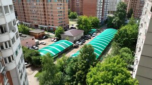 Люберцы избавляют от незаконных крытых парковок