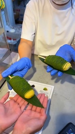E8cFpXO4GuM - 抹茶モンブランで包まれた芋団子🍵甘さ控えめでボリューム満点【金ノ華】#京都グルメ #japanesefood #shorts
