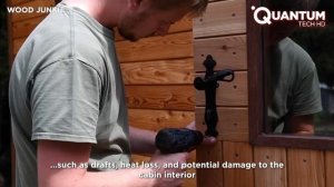 Семья строит удивительный домик для кемпинга в горах.