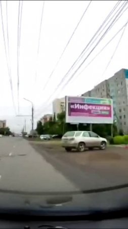Подрез велосипедом слева