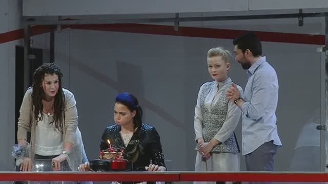 Кроличья нора спектакль