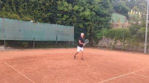 Секрет бейсбольного питчера для мощных forehand ударов