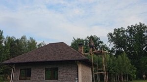 На хуторе в лесу хорошо поработали. Первые белые грибы. Готовим свиные ребрышки с картошкой в казане