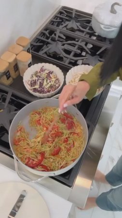 Процесс обеда для нас 🍛
Счастье не может пошевелиться после плотного завтрака 🤎