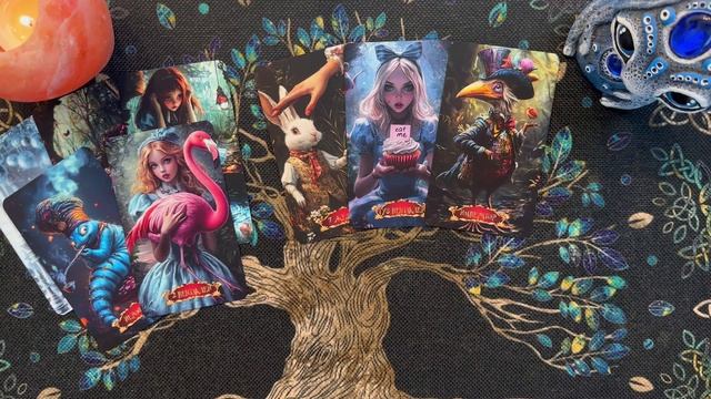 Таро-расклад "Почему люди вам завидуют" 😈
