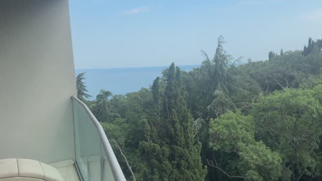 Апартамент в Ялте с 2мя спальнями и видом на море, РК Зазеркалье