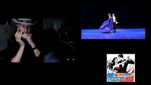 В городском саду играет духовой оркестр