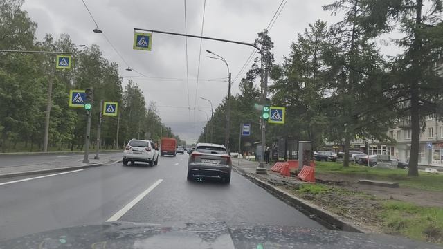 Машинисты бетонного локомотива аптекают