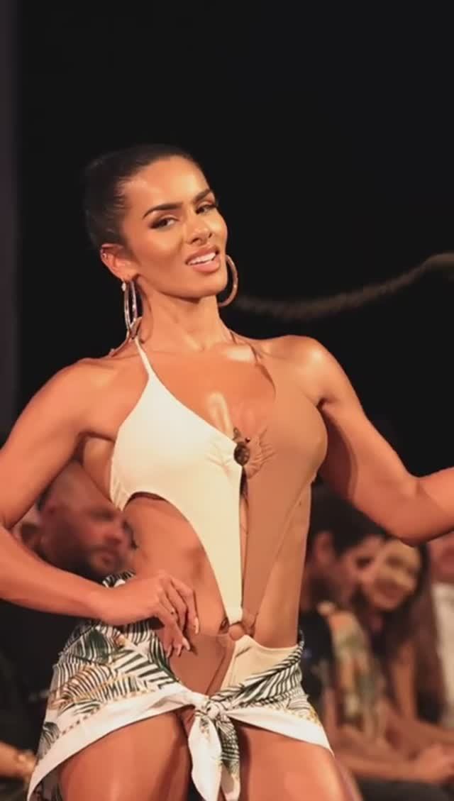Priscilla Aqilla in Slow Motion _ Miami Swim Week x Canon R5