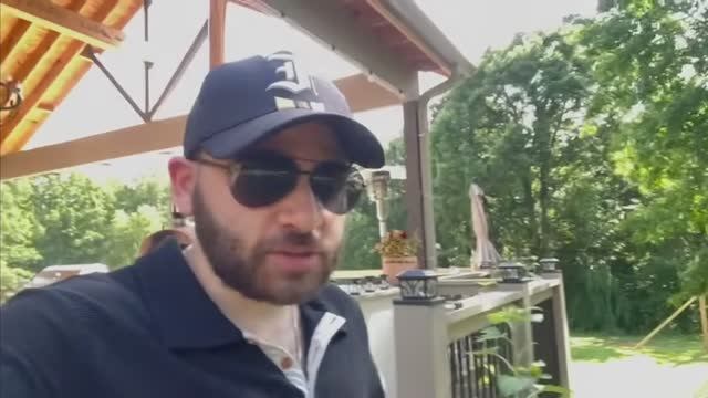 Познакомьтесь с нашими новыми цыплятами ПЕРЕВОД Арнак