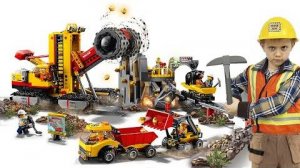 ЛЕГО ШАХТЁРЫ и рабочие машины для детей - Даник и папа играют в LEGO ИСТОРИИ