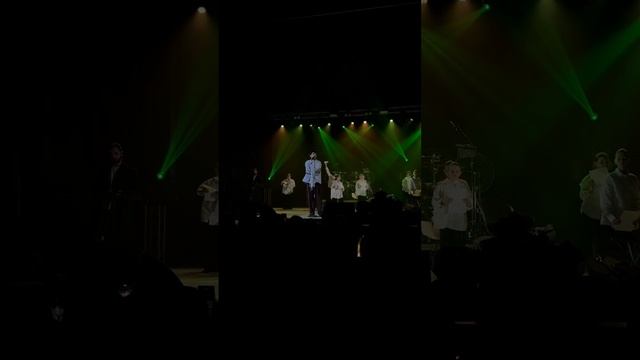 Выступление хореографической группы Мастерской мюзикла Киви на концерте в Ставрополе