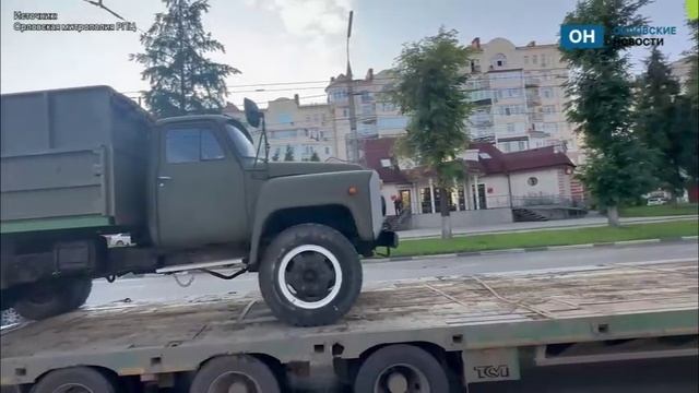Орловские священники отправили на СВО самосвал