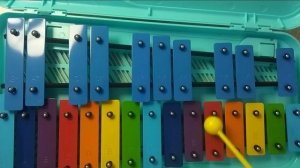 Учусь играть на металлофоне (глокэншпиле) новогоднюю мелодию "We wish You a Merry Christmas"
#метал