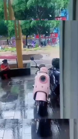 Никогда здесь не было ямы, и вот опять!