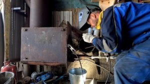 Буржуйка в гараже.Автономное отопление гаража. Готовь сани летом.