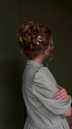 Красивая вечерняя прическа Высокий пучок!