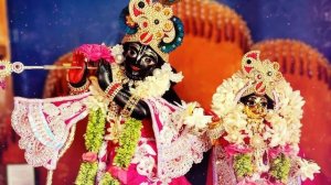 Джая Радха Мадхава (бхаджан с фотографиями оригинальных Божеств)