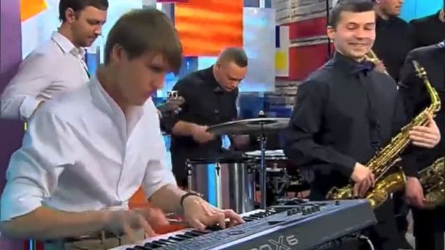 John Newman - Love me again ( cover “Glow Orchestra”) Утро на 5 канале