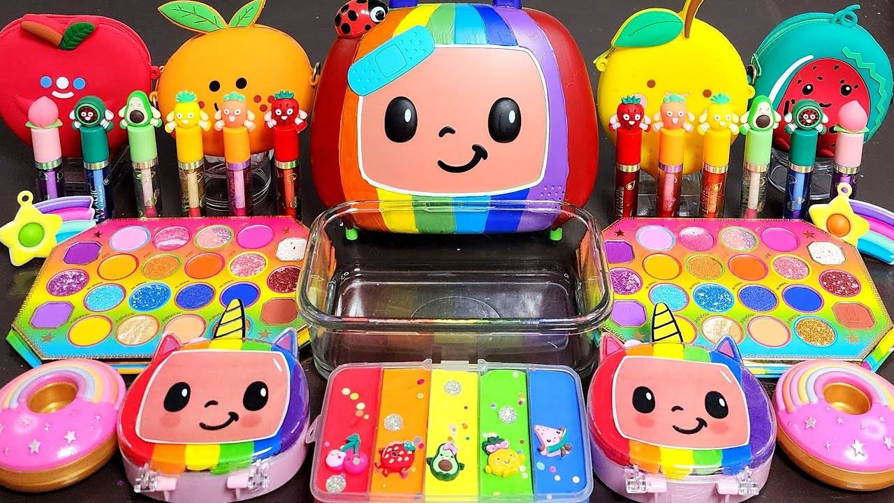 ASMR РАДУЖНЫЙ слайм из Кокомелона, смешанный случайным образом в слайм, Слайм ASMR смотреть онлайн