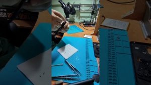 Замена дисплея за 2 минуты.