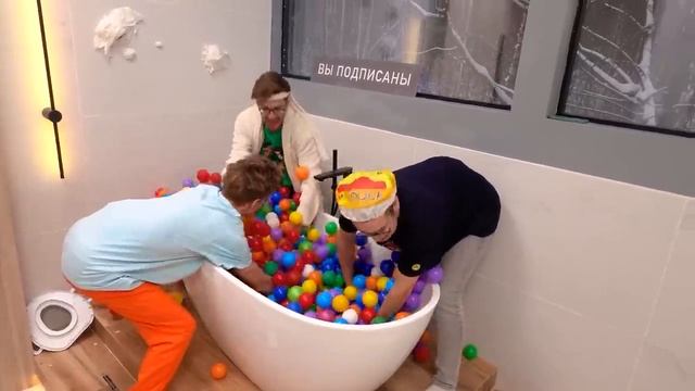 А4 Кто Последний Покинет ВАННУ Получит 1000$ Челлендж !